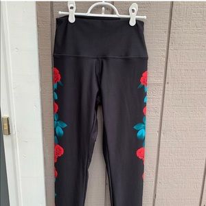 PINK brand Black leggings with roses